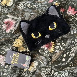 Hocus Pocus Binx wallet